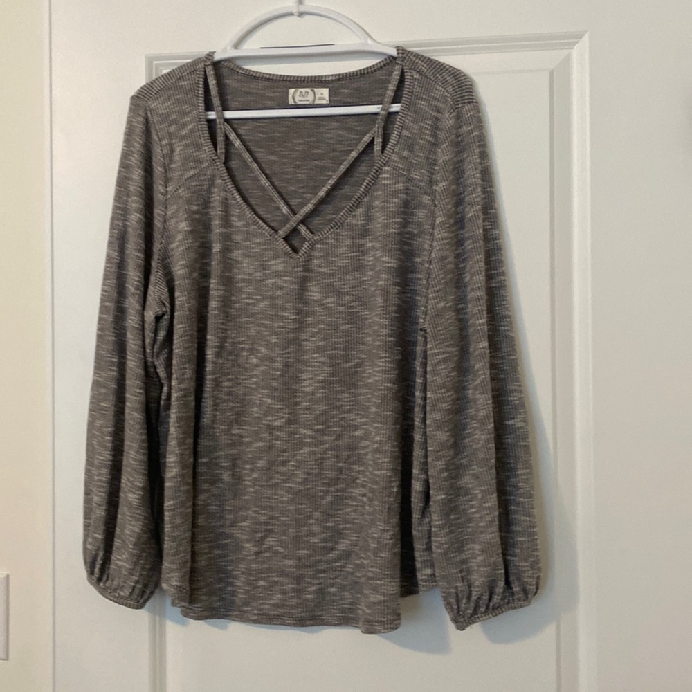 Lightweight sweater